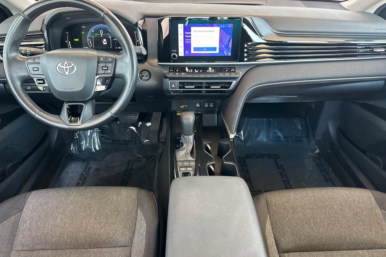 Used 2025 Toyota Camry LE AWD/4WD image 17