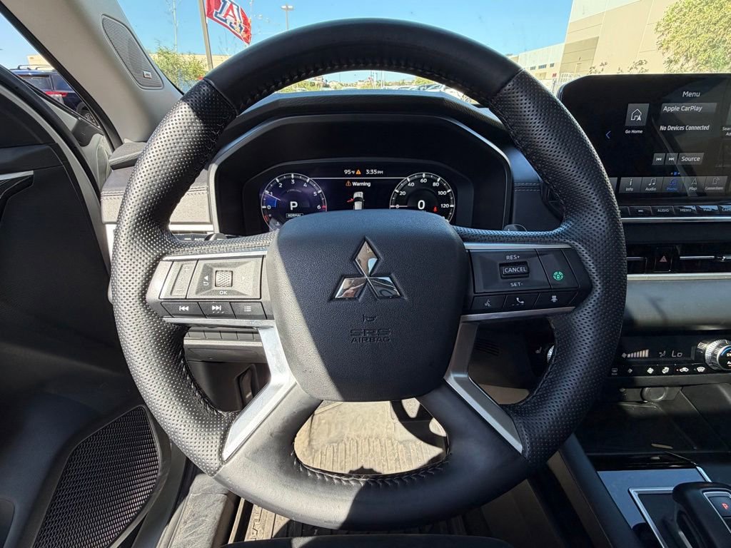 Used 2024 Mitsubishi Outlander SE AWD/4WD image 14