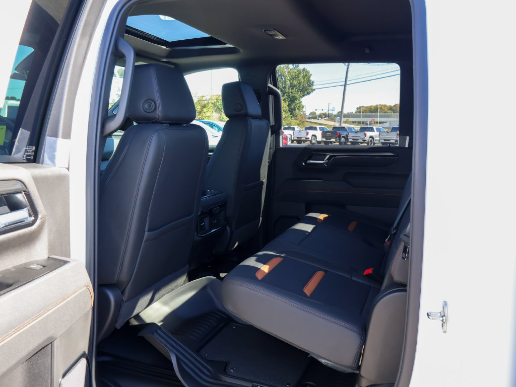 New 2026 GMC Sierra 2500 AT4 w/ AT4 Premium Plus Package AWD/4WD image 15