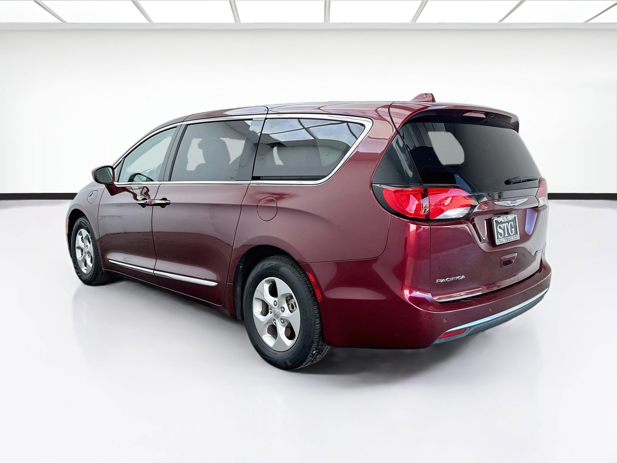 Used 2018 Chrysler Pacifica Touring-L FWD image 6