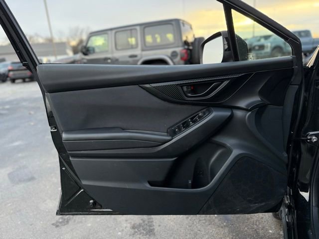 Used 2019 Subaru Crosstrek 2.0i Premium w/ Eyesight System image 8