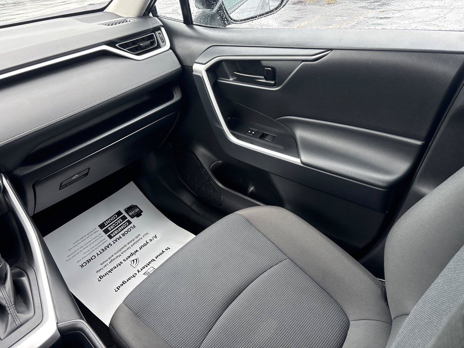 Certified 2025 Toyota RAV4 LE FWD image 17