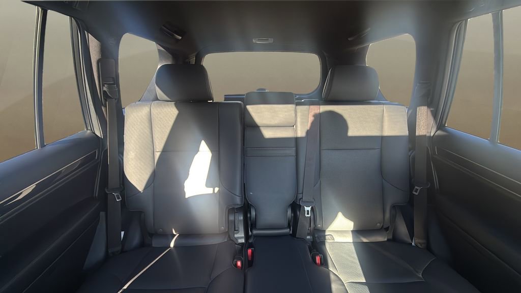 Used 2020 Lexus GX 460 image 16