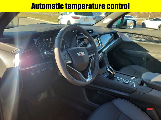 Used 2025 Cadillac XT6 Premium Luxury w/ Technology Package image 23