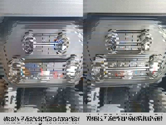 New 2026 Ford Bronco Big Bend w/ Black Diamond Package image 11