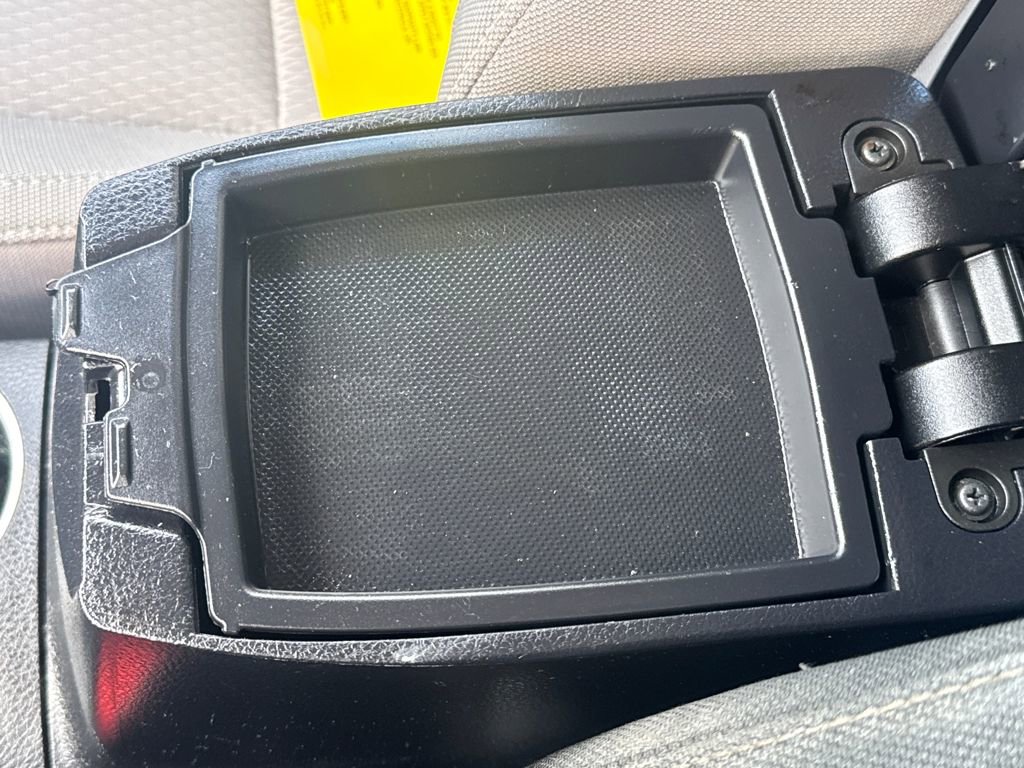 Used 2015 Toyota Corolla LE image 24