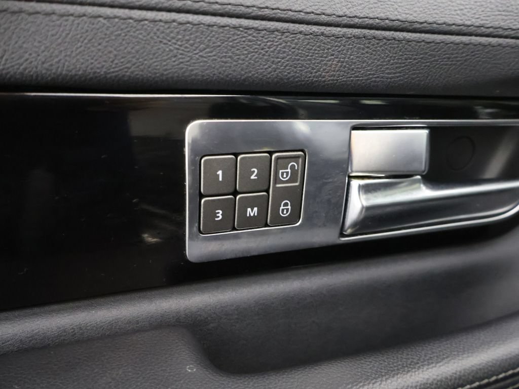 Used 2013 Land Rover Range Rover Sport GT Limited Edition w/ GT Limited Edition Pkg AWD/4WD image 38