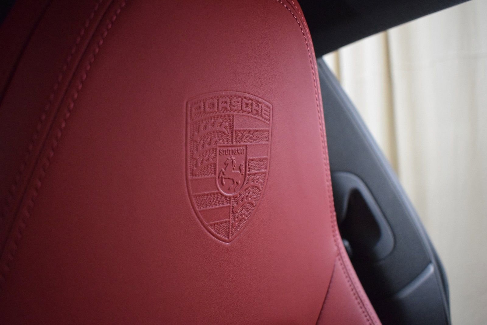 Used 2024 Porsche 911 Carrera RWD image 34