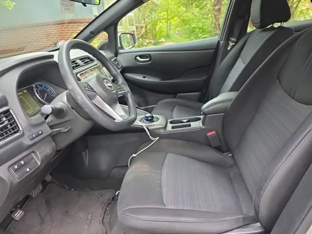 Used 2024 Nissan Leaf S FWD image 4