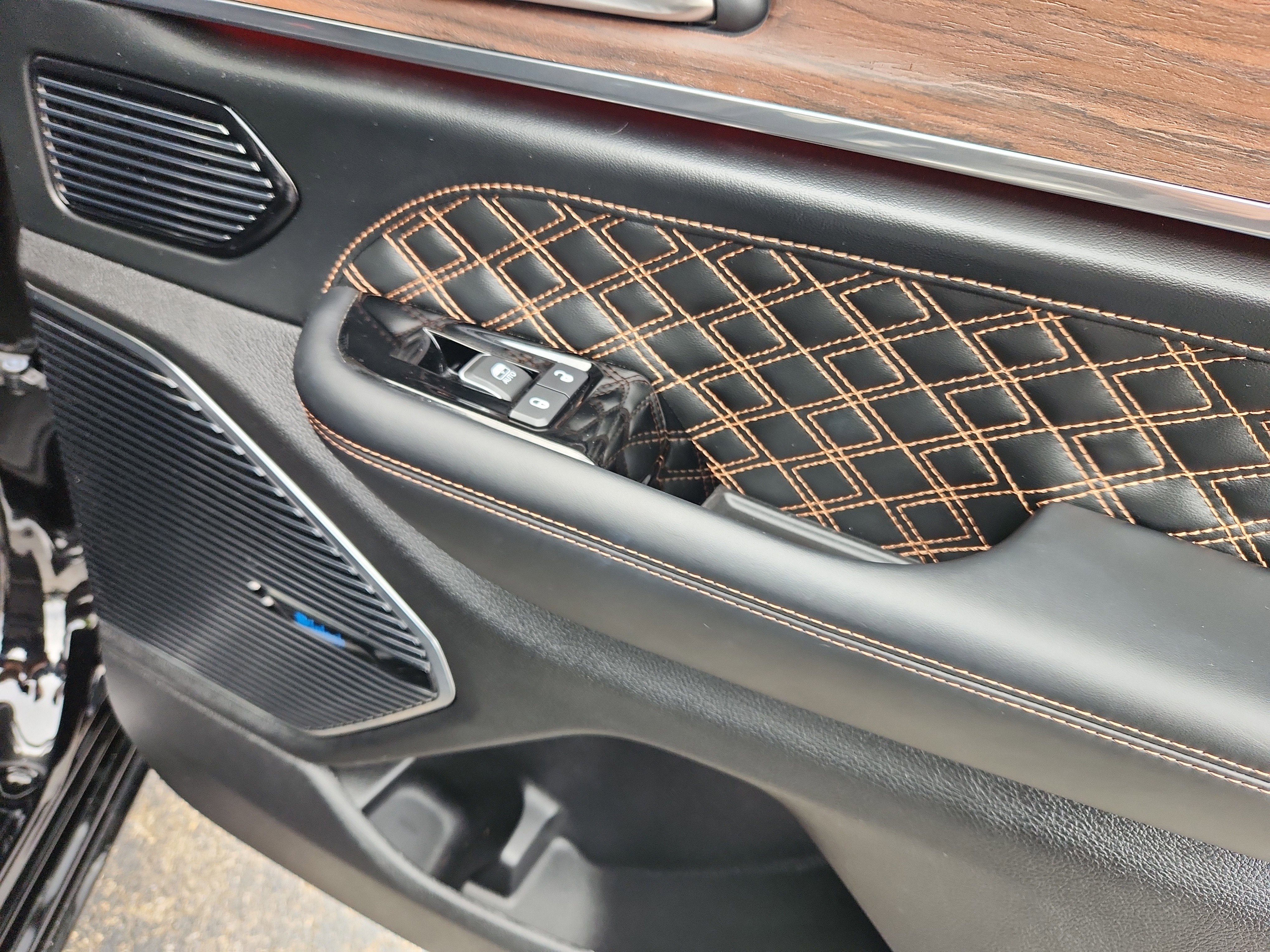 Used 2022 Jeep Grand Cherokee Summit w/ Adv Protech Group IV image 55