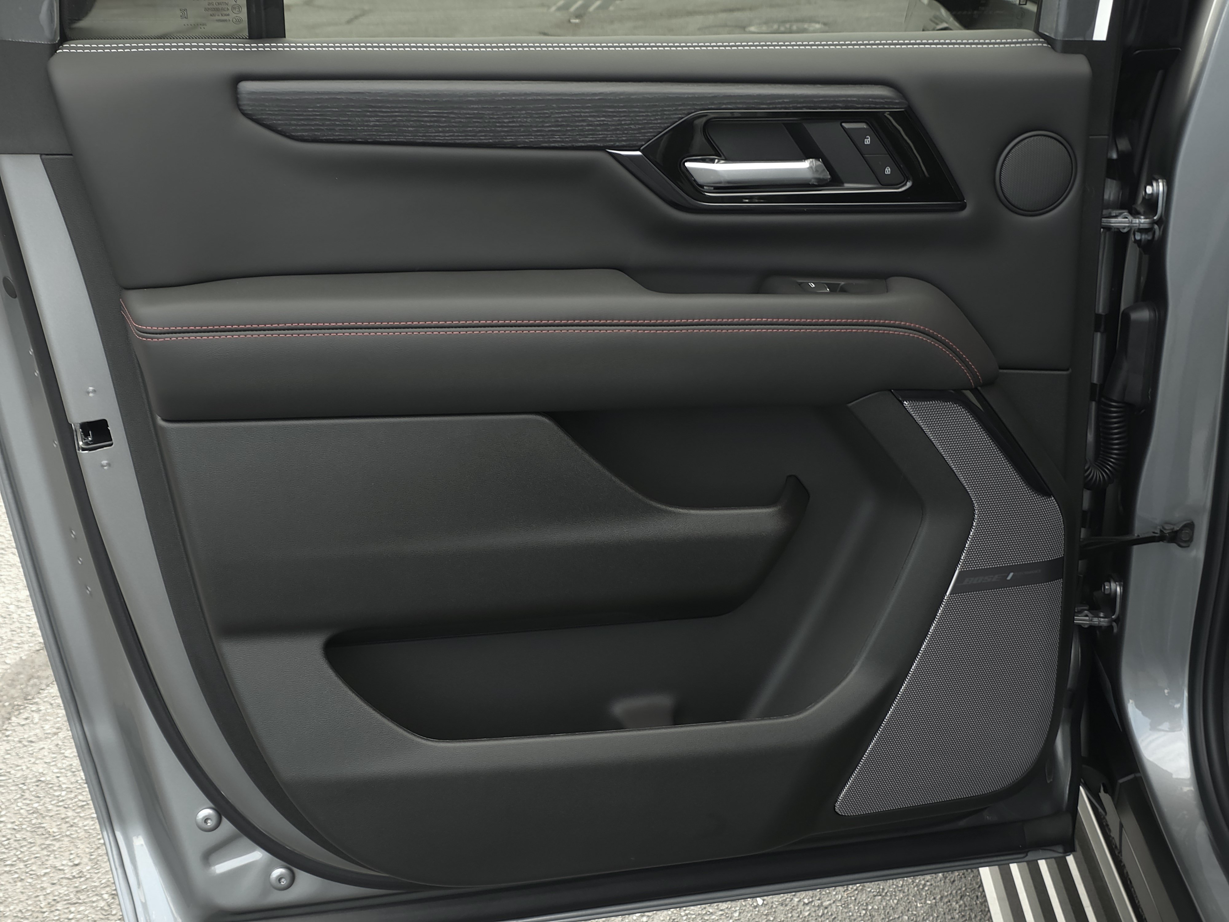 New 2026 GMC Yukon XL AT4 Ultimate w/ LPO, Floor Liner Package AWD/4WD image 39