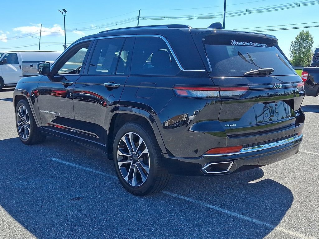 Used 2024 Jeep Grand Cherokee Overland w/ Trailer Tow Package AWD/4WD image 4