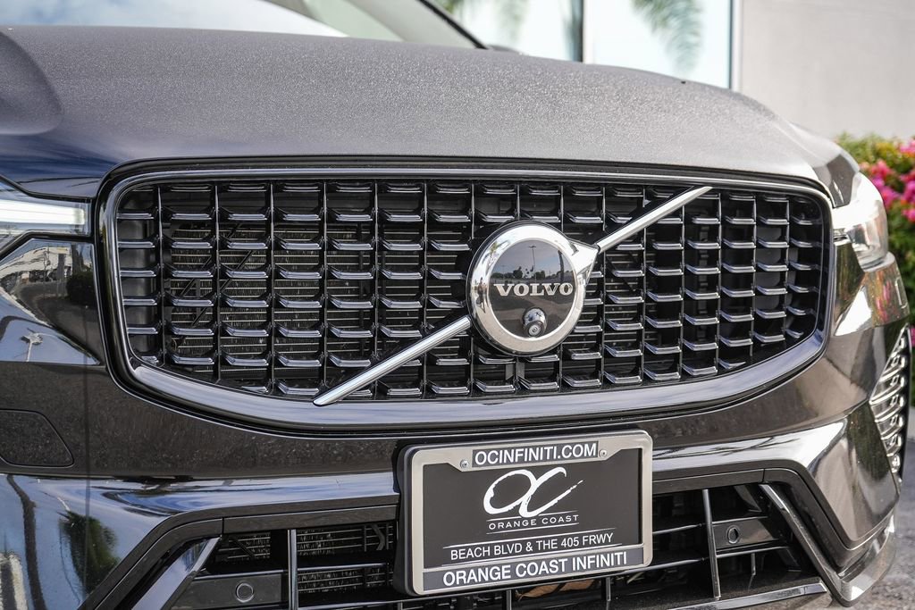 Used 2024 Volvo XC60 B5 Plus w/ Protection Package Premier AWD/4WD image 5