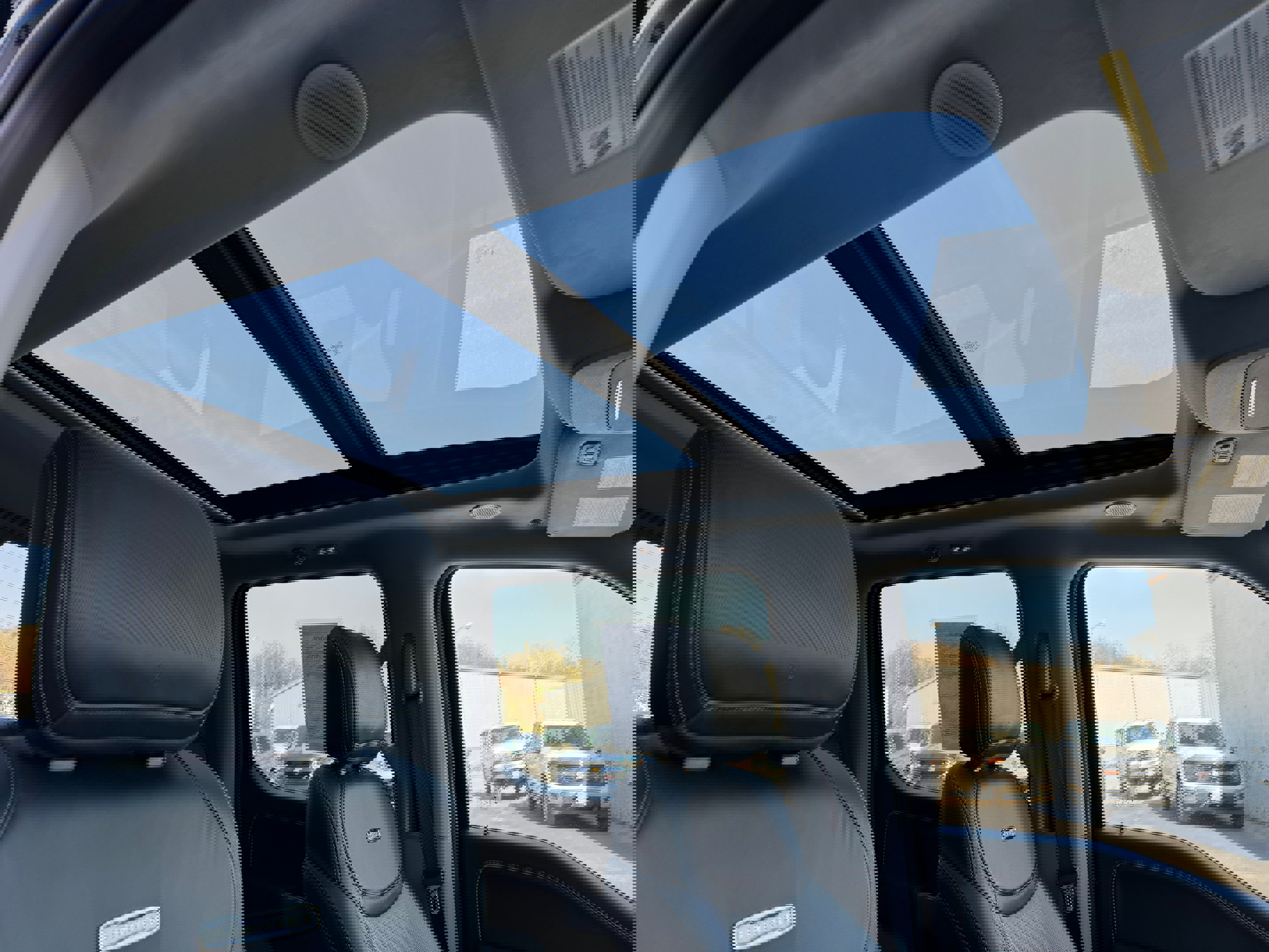 Used 2022 Ford F150 Limited image 29