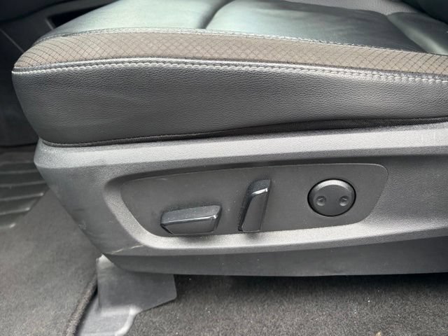 Certified 2025 Nissan Pathfinder SL AWD/4WD image 16