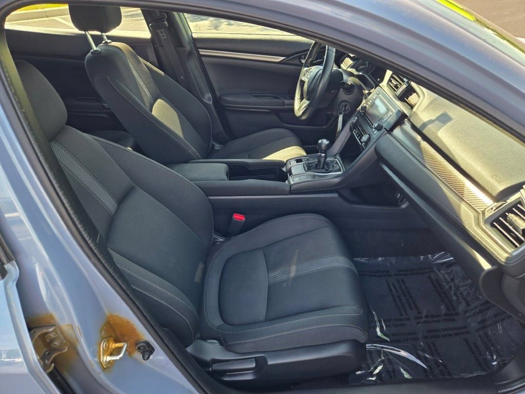 Used 2017 Honda Civic Sport image 8