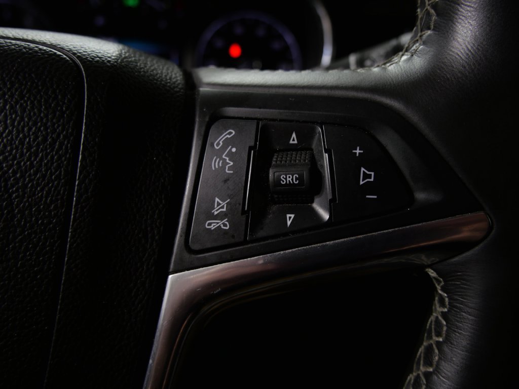 Used 2018 Buick Encore Preferred FWD image 17
