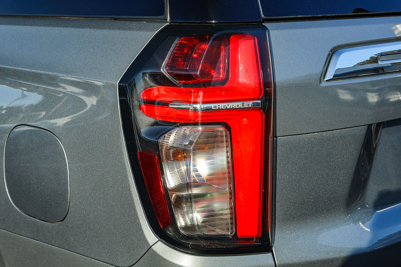 Used 2024 Chevrolet Suburban LT image 27