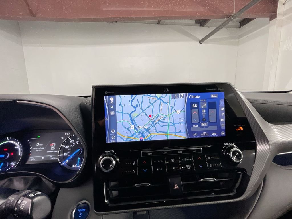 Used 2020 Toyota Highlander Platinum image 14