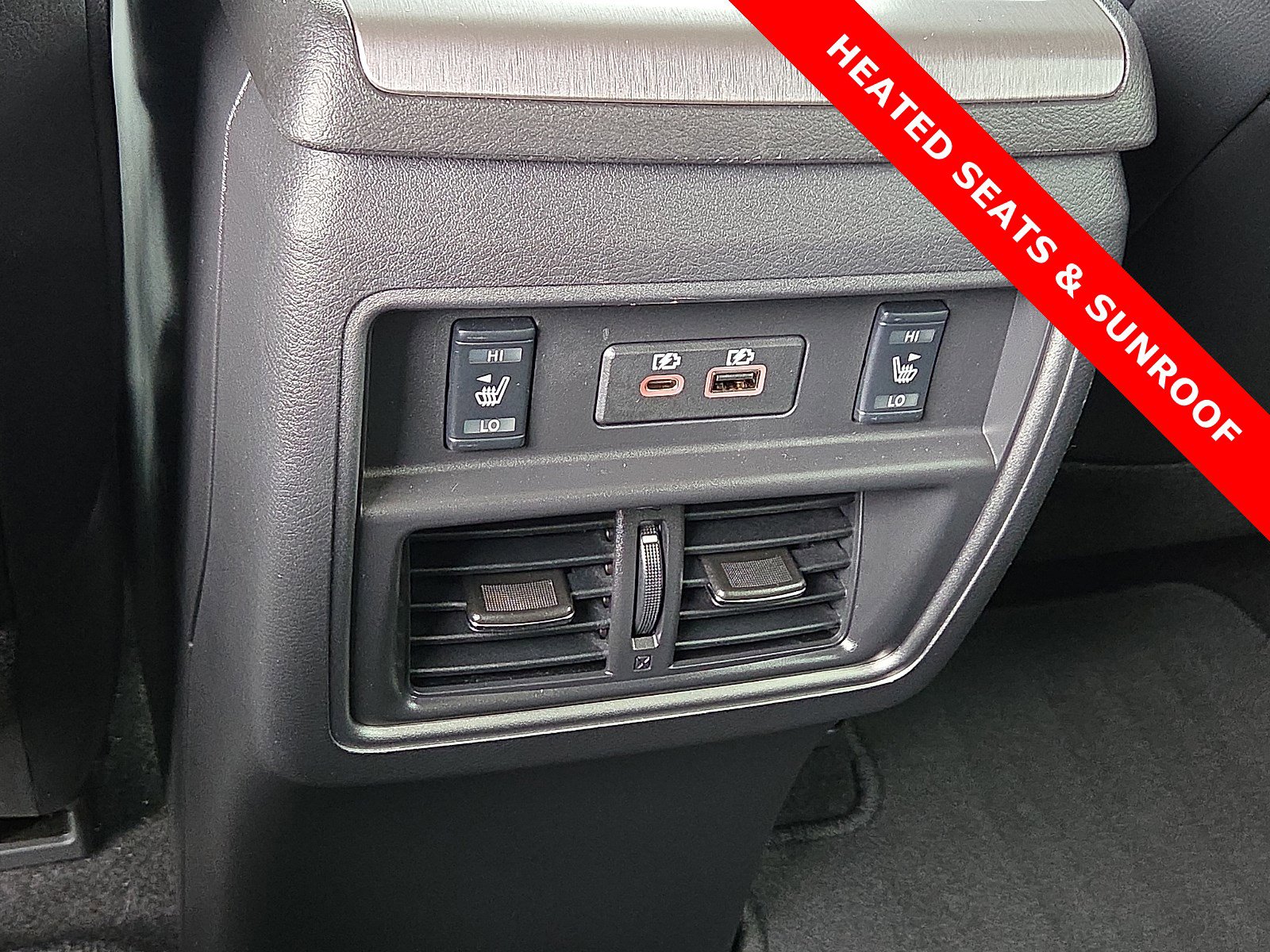 Used 2024 Nissan Murano SL image 11