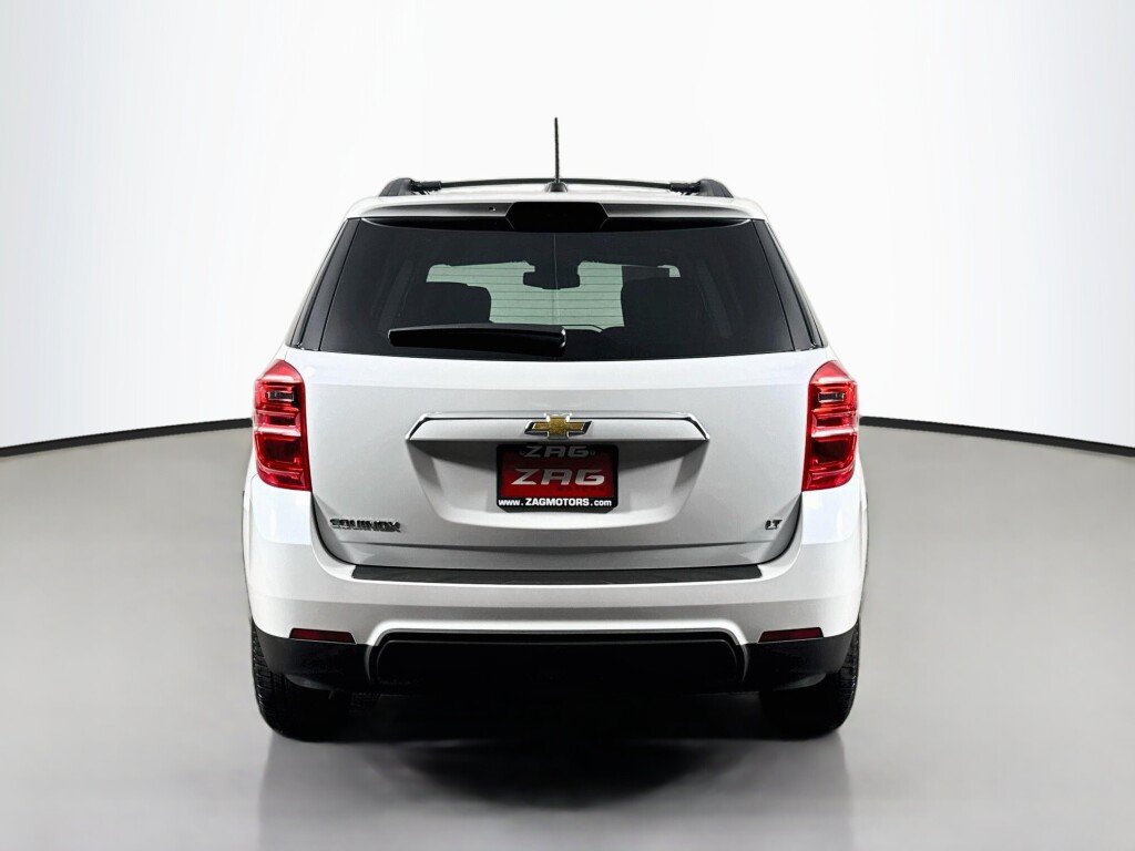 Used 2017 Chevrolet Equinox LT FWD image 4