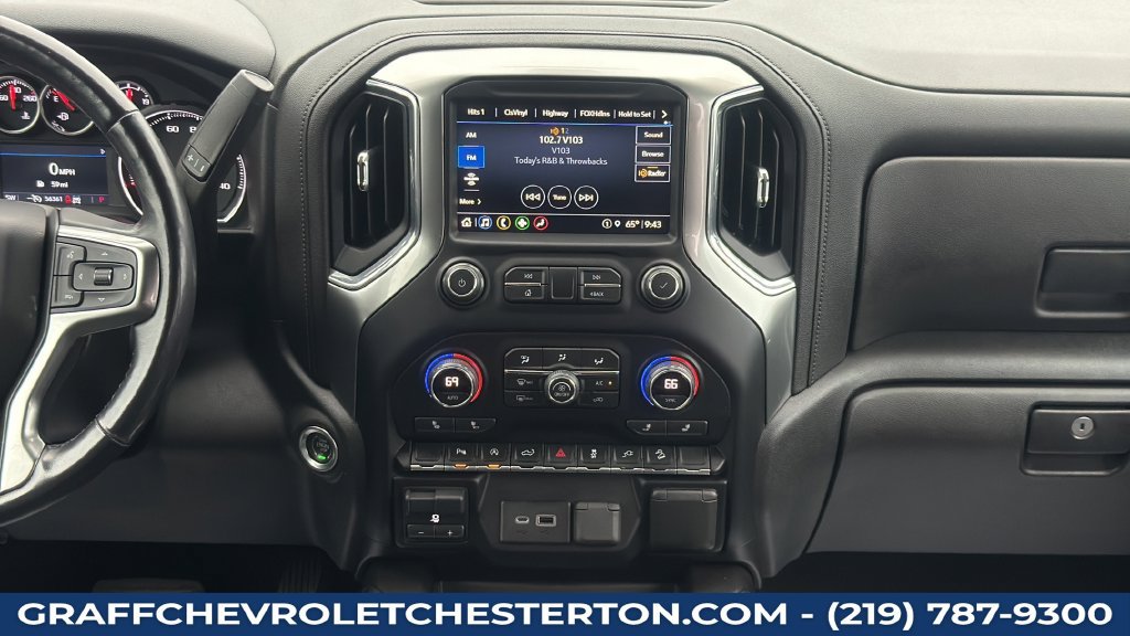 Used 2021 Chevrolet Silverado 1500 LT Trail Boss w/ Convenience Package II AWD/4WD image 18