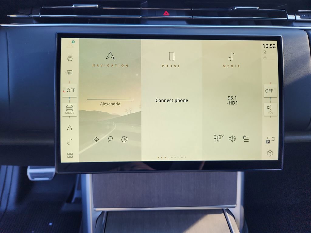 New 2026 Land Rover Range Rover SV AWD/4WD image 17