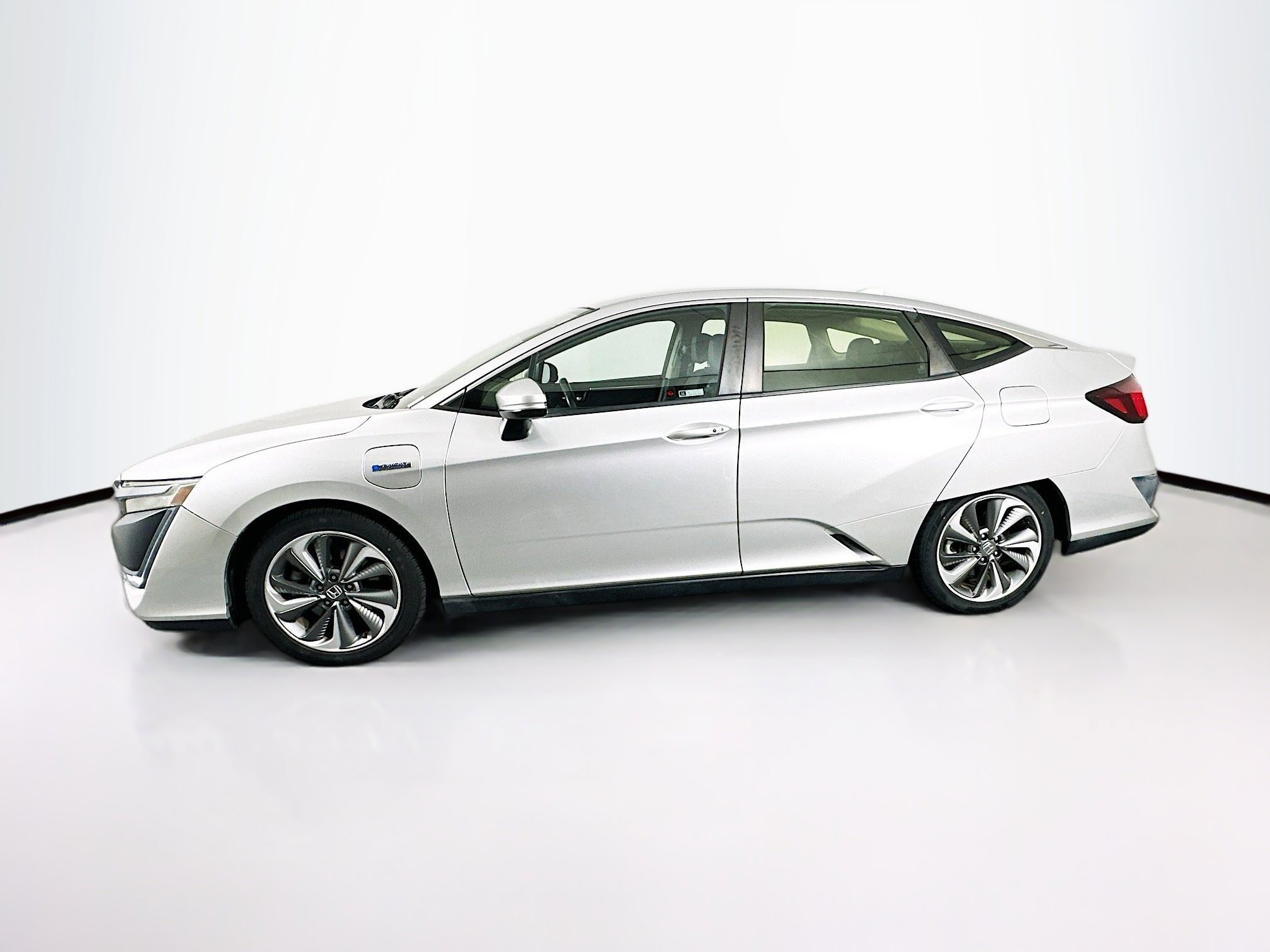 Used 2018 Honda Clarity Touring image 4
