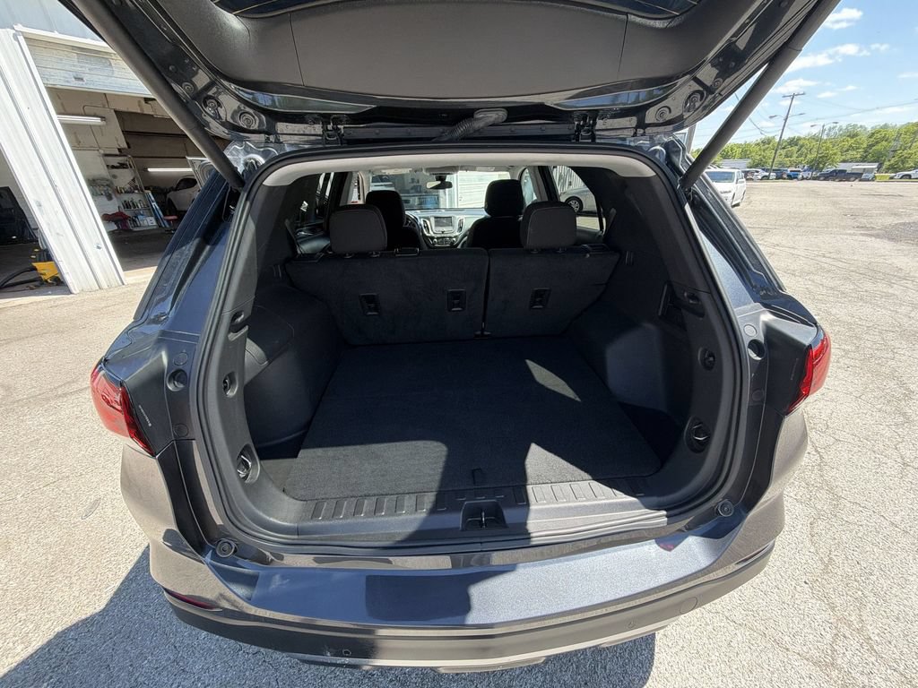Used 2023 Chevrolet Equinox LT FWD image 23