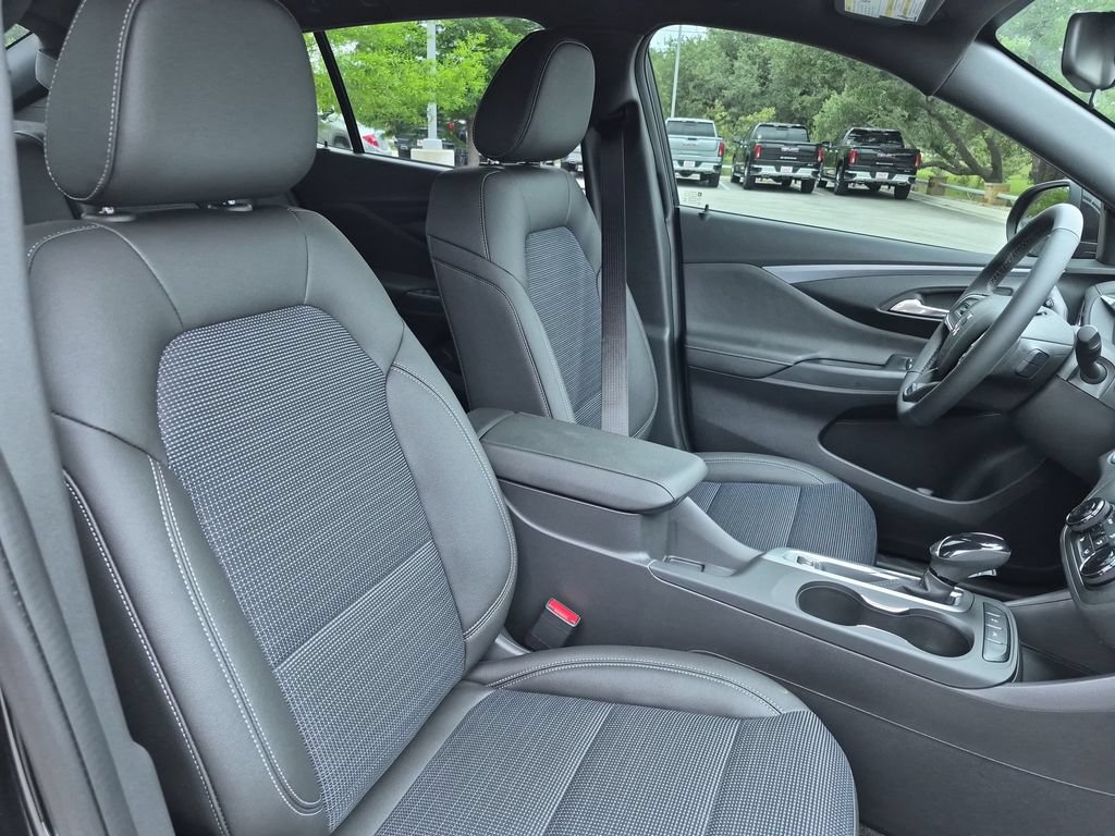 New 2026 Buick Envista Sport Touring w/ Convenience I Package FWD image 38