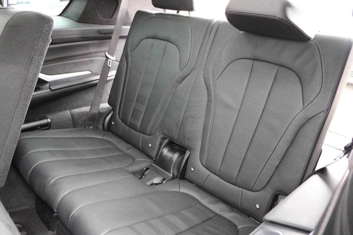 Used 2021 BMW X7 M50i w/ Executive Package AWD/4WD image 37