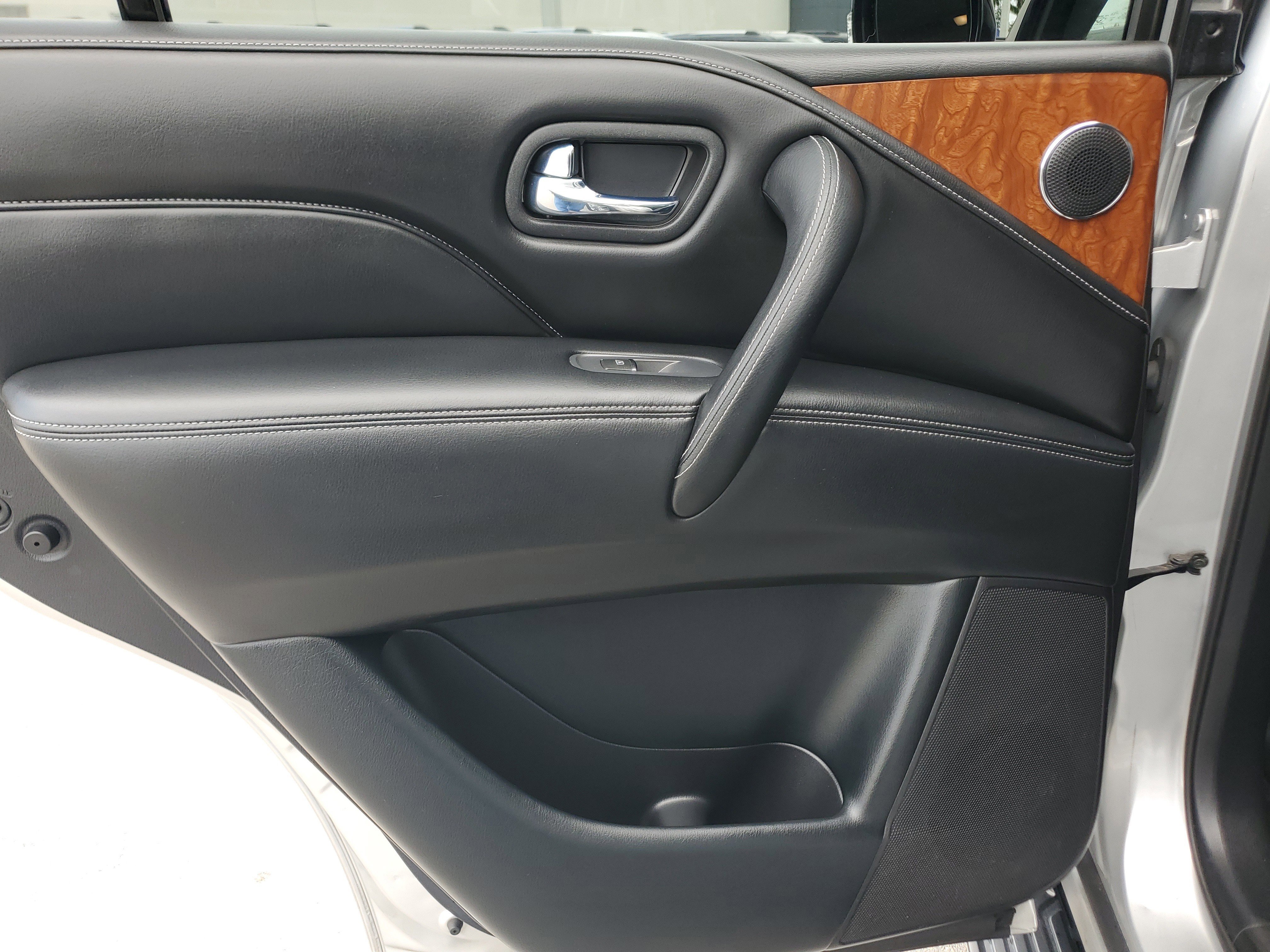 Used 2019 INFINITI QX80 Luxe w/ Cargo Package RWD image 22