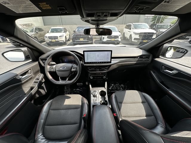 Certified 2023 Ford Escape ST-Line w/ Tech Pack #1 AWD/4WD image 16