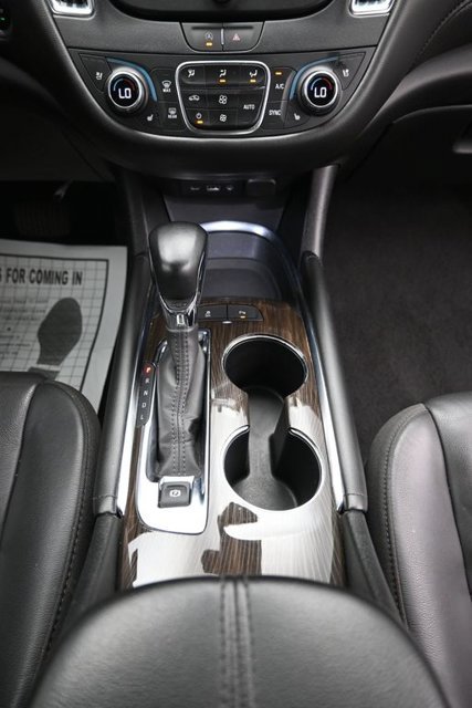 Used 2024 Chevrolet Malibu LT FWD image 15