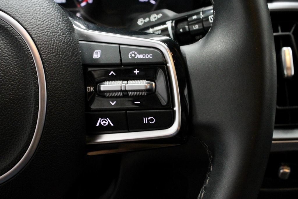 Used 2023 Kia Sorento S FWD image 30