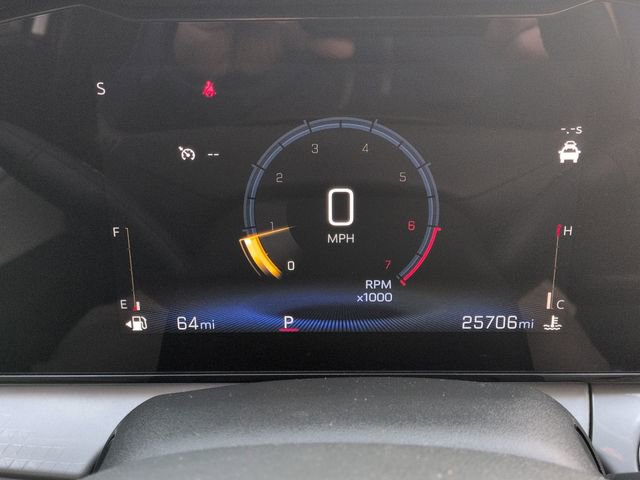 Used 2024 Chevrolet Trax LT w/ LT Convenience Package image 13