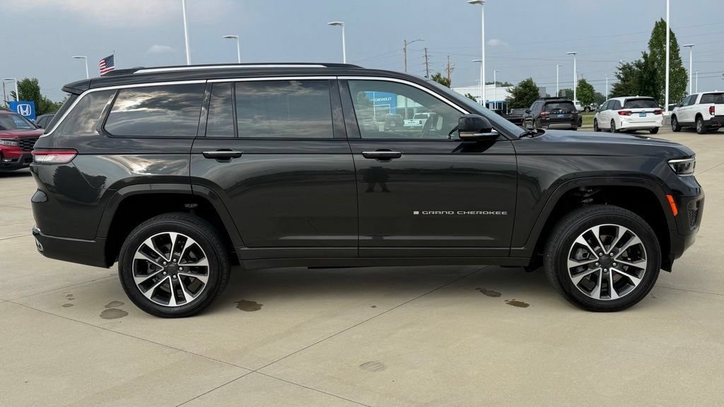 Certified 2022 Jeep Grand Cherokee L Overland w/ Luxury Tech Group IV AWD/4WD image 7
