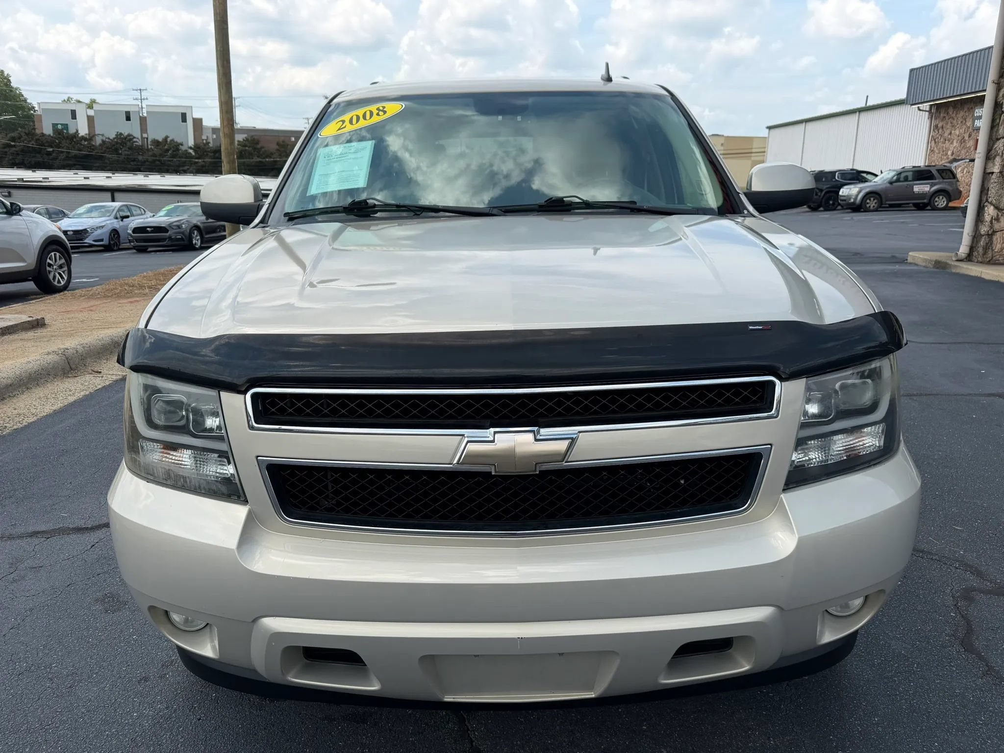 Used 2008 Chevrolet Suburban LT w/ LT Preferred Equipment Group RWD image 2