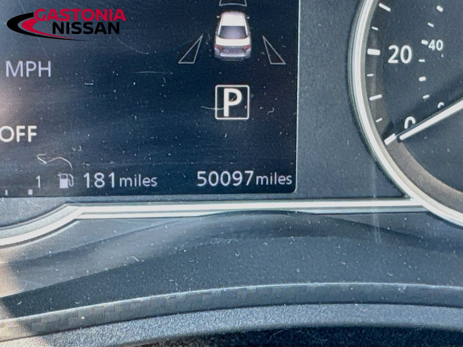 Used 2024 Nissan Versa SR FWD image 15