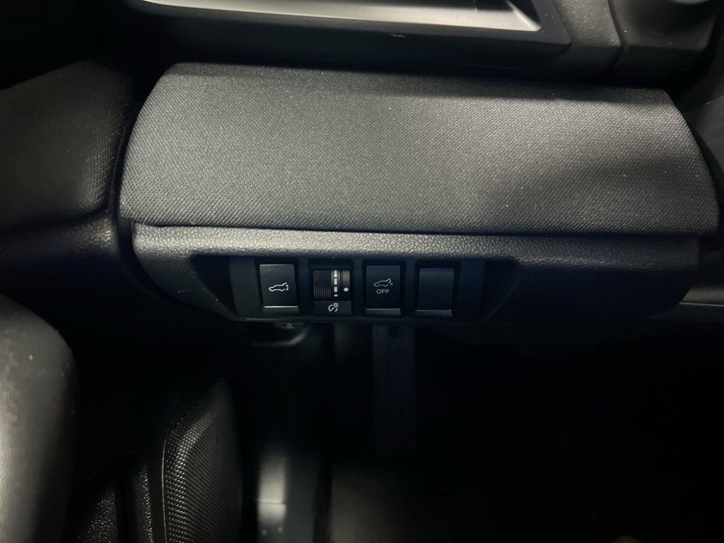 Used 2023 Subaru Outback Premium AWD/4WD image 18