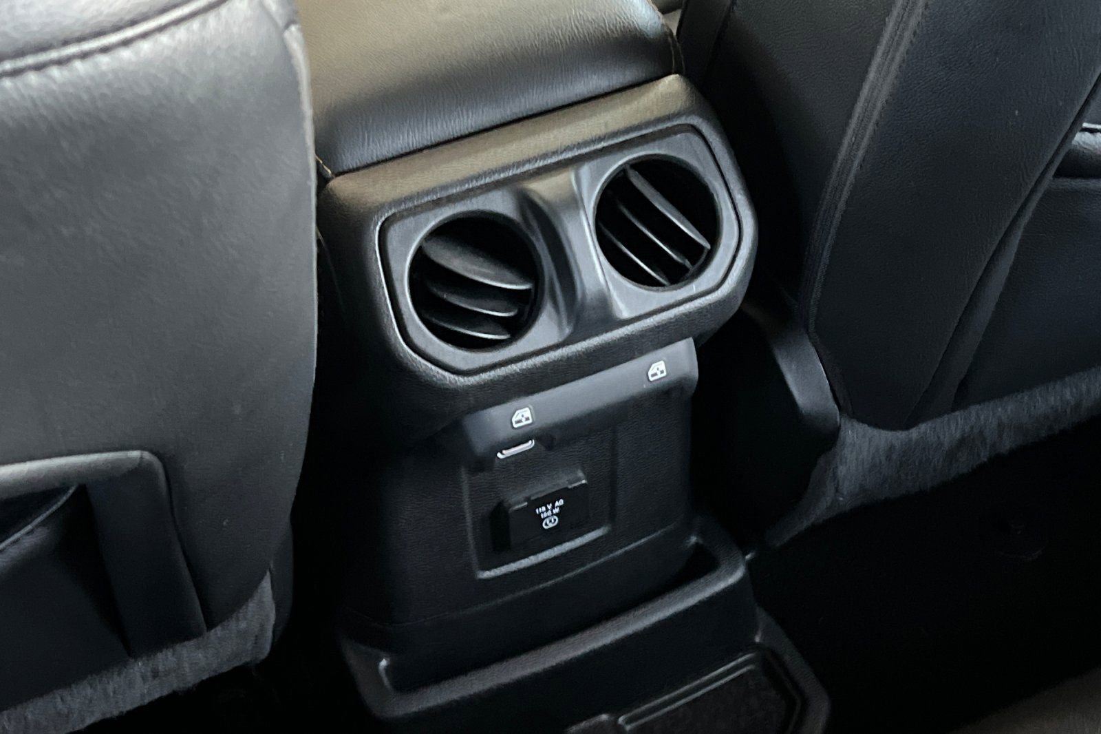 Used 2021 Jeep Wrangler Unlimited Sahara image 15