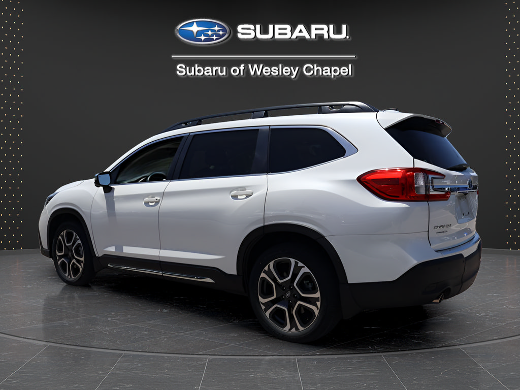 Used 2023 Subaru Ascent Limited w/ Technology Package AWD/4WD image 5