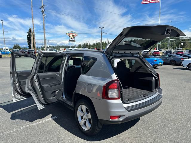 Used 2016 Jeep Compass Sport w/ Power Value Group AWD/4WD image 23