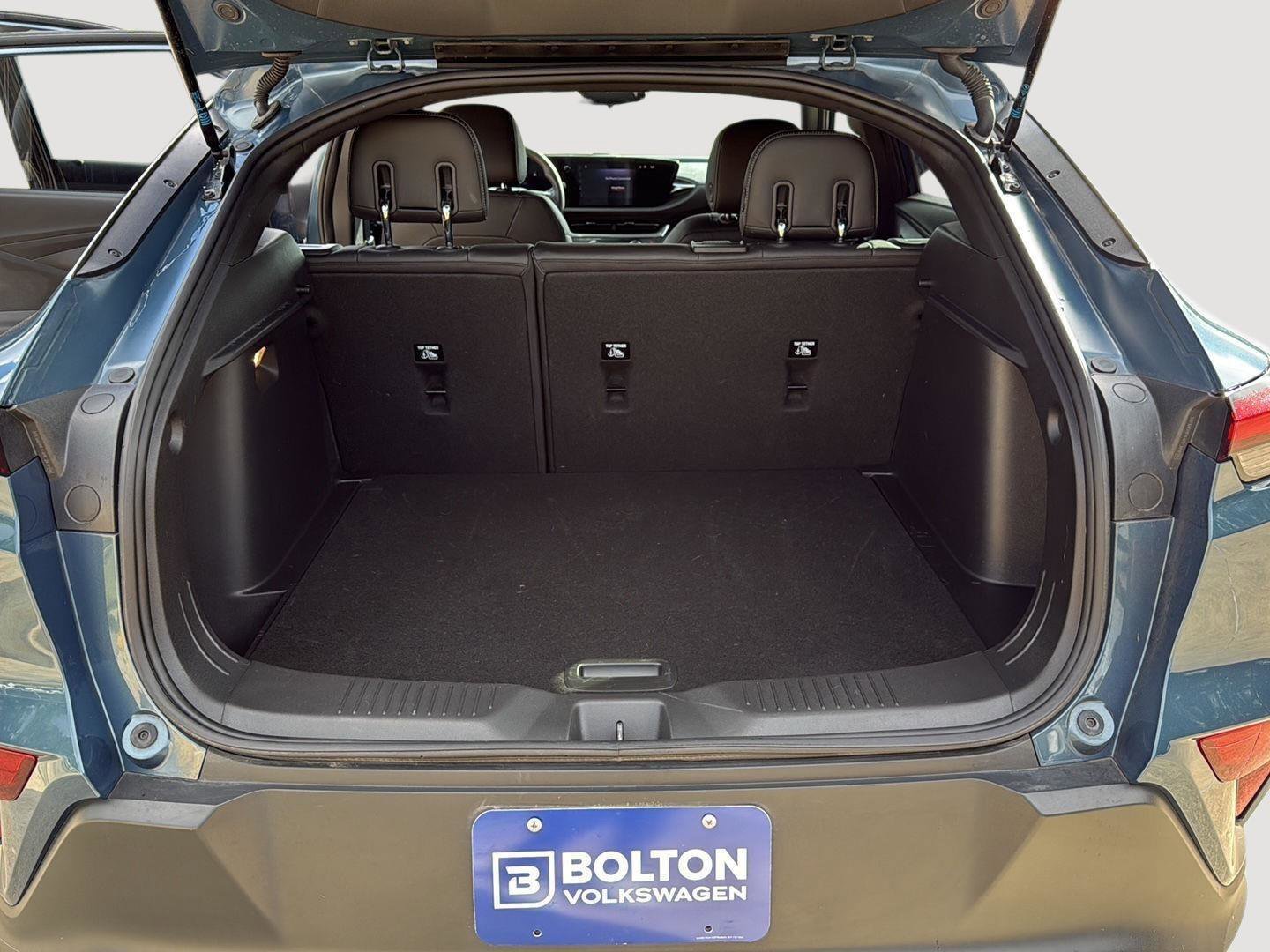 Used 2024 Buick Envista Preferred w/ Advanced Safety Package image 23