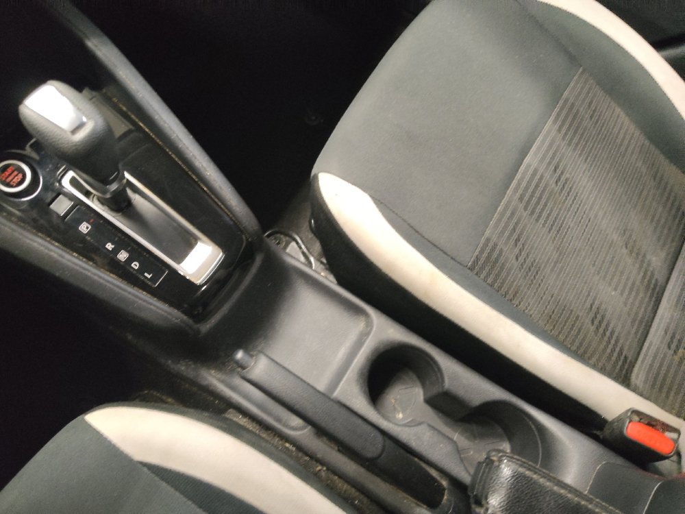 Used 2020 Nissan Versa SV FWD image 26