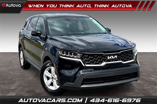 Used 2023 Kia Sorento LX image 1