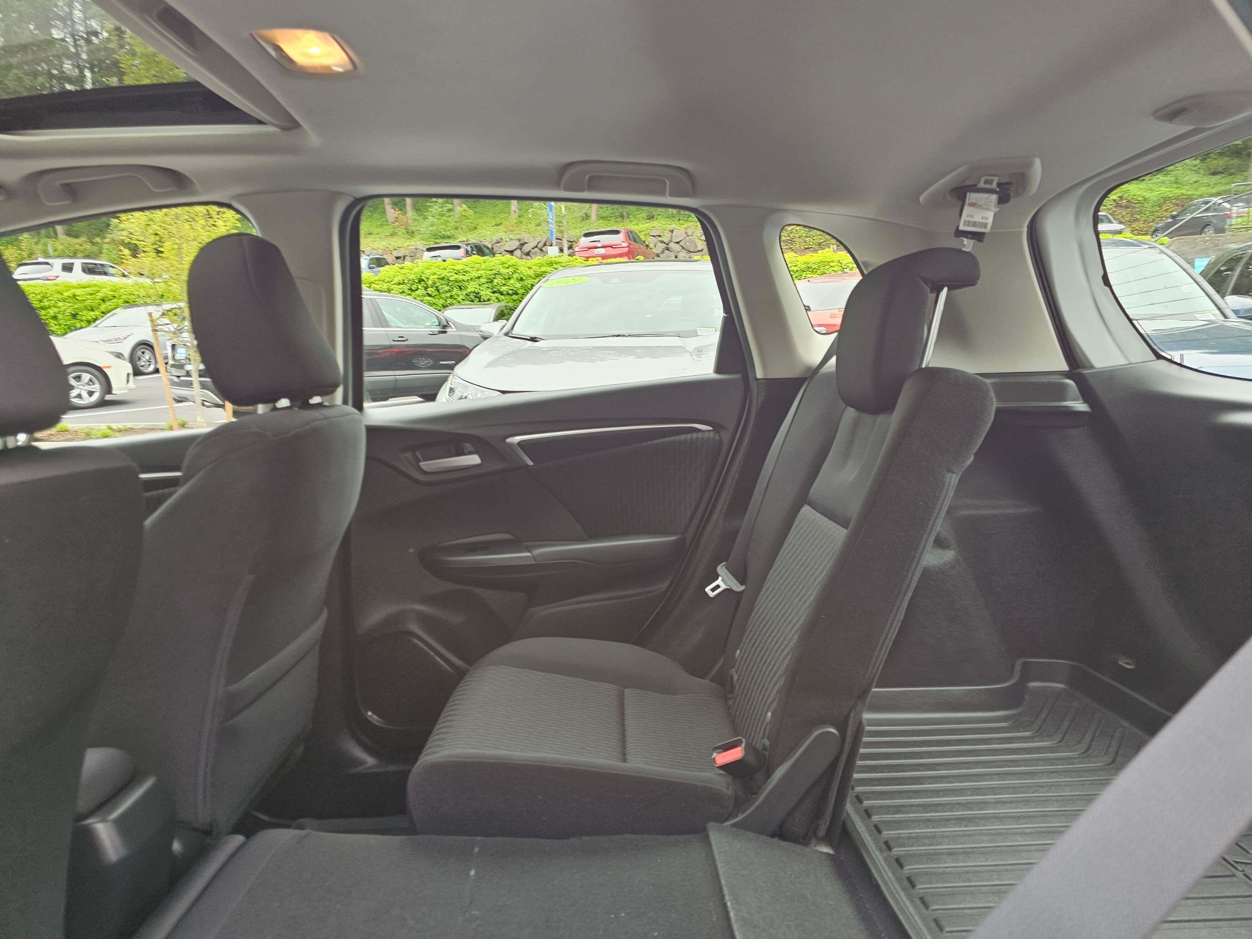 Used 2018 Honda Fit EX image 18