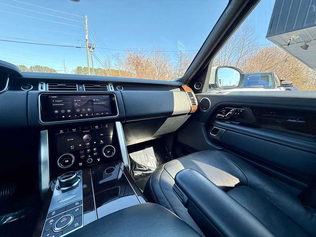 Used 2018 Land Rover Range Rover HSE image 15
