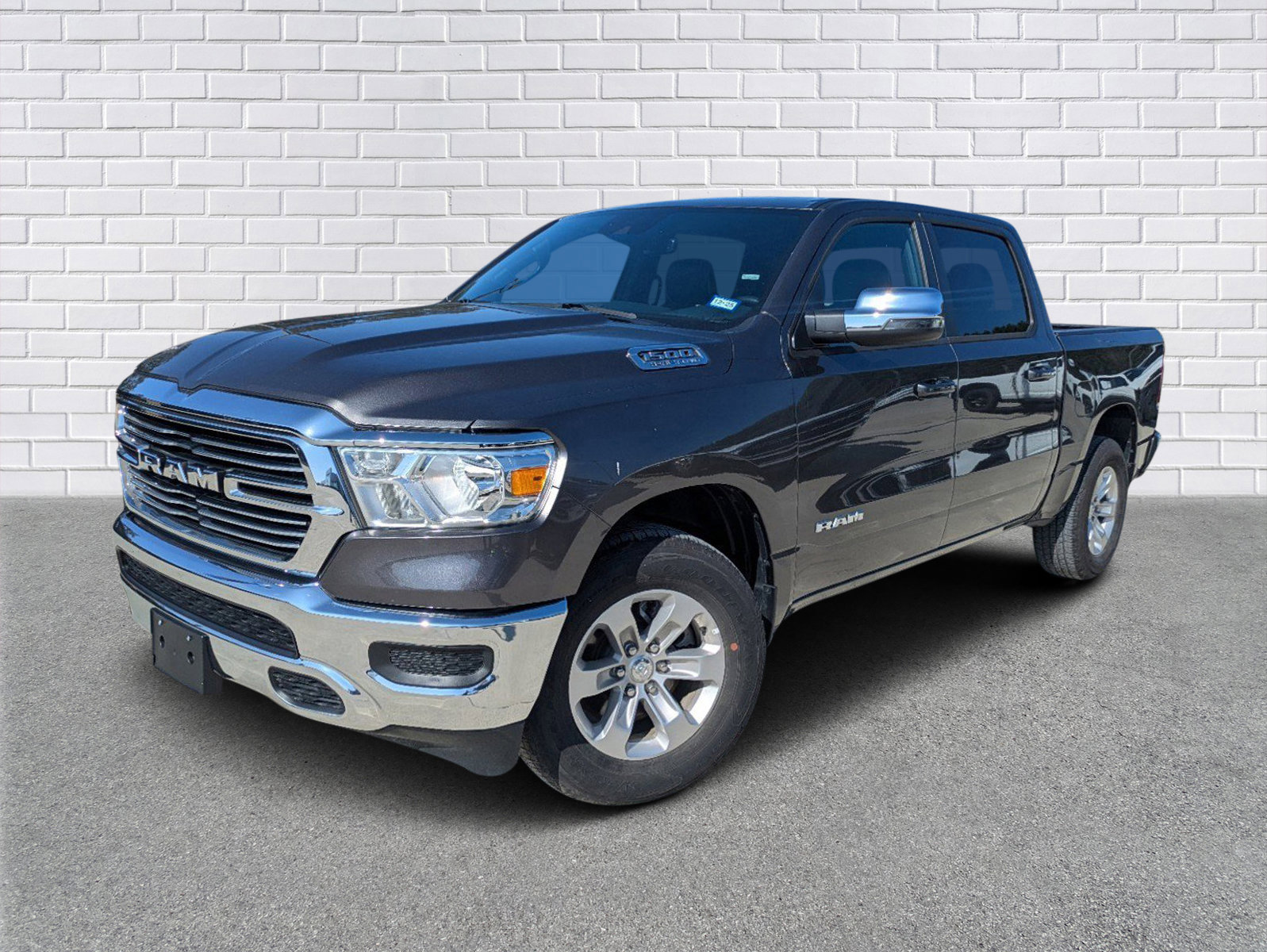 Used 2024 RAM 1500 Laramie RWD image 1