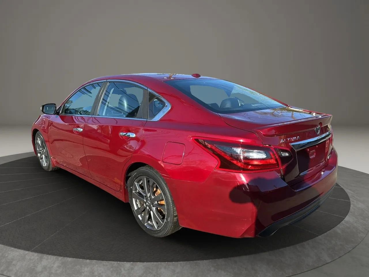 Used 2018 Nissan Altima 2.5 SR w/ SR Special Edition FWD image 7